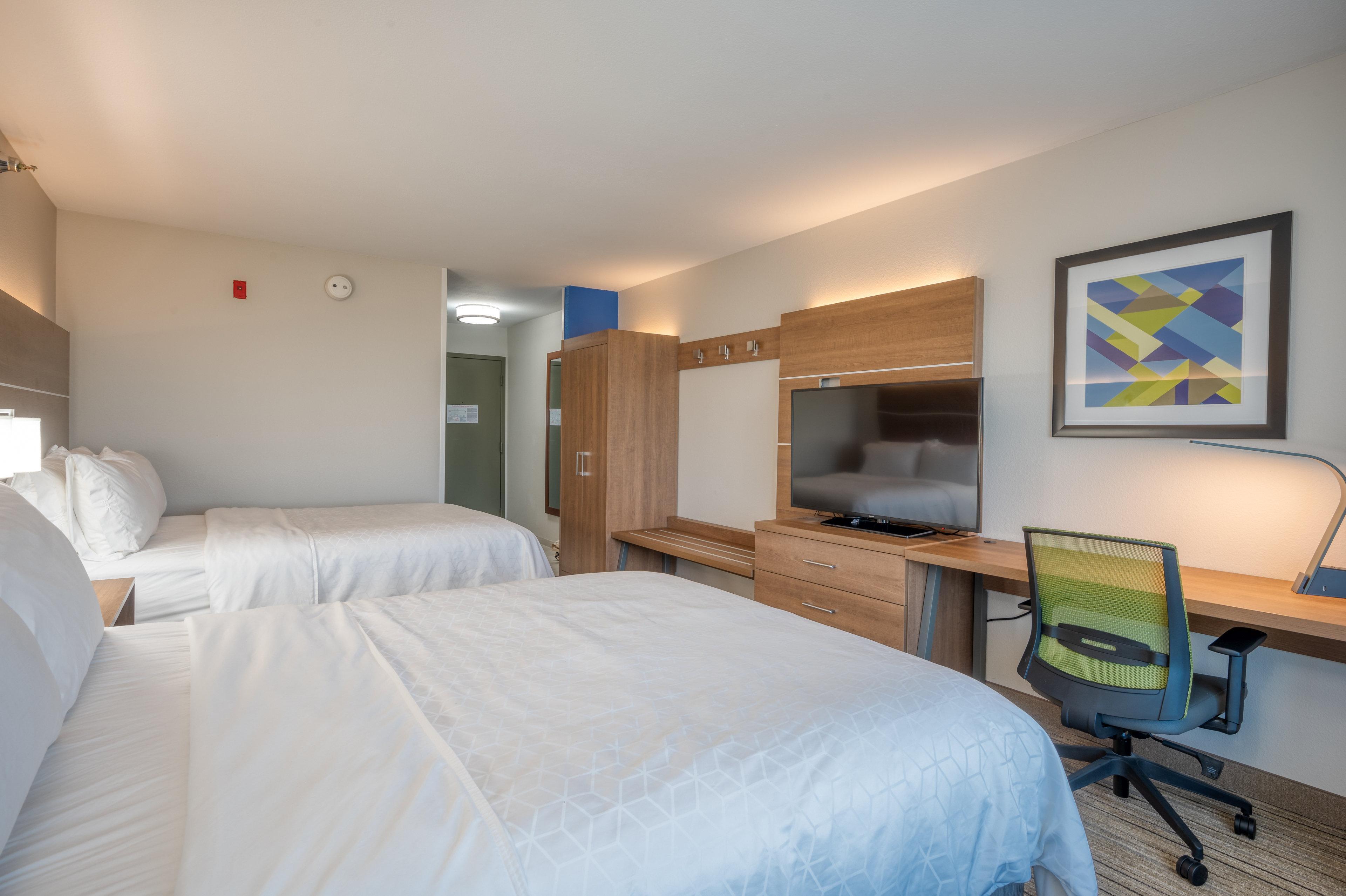 Holiday Inn Express Hotel & Suites Greenville By Ihg Exterior photo