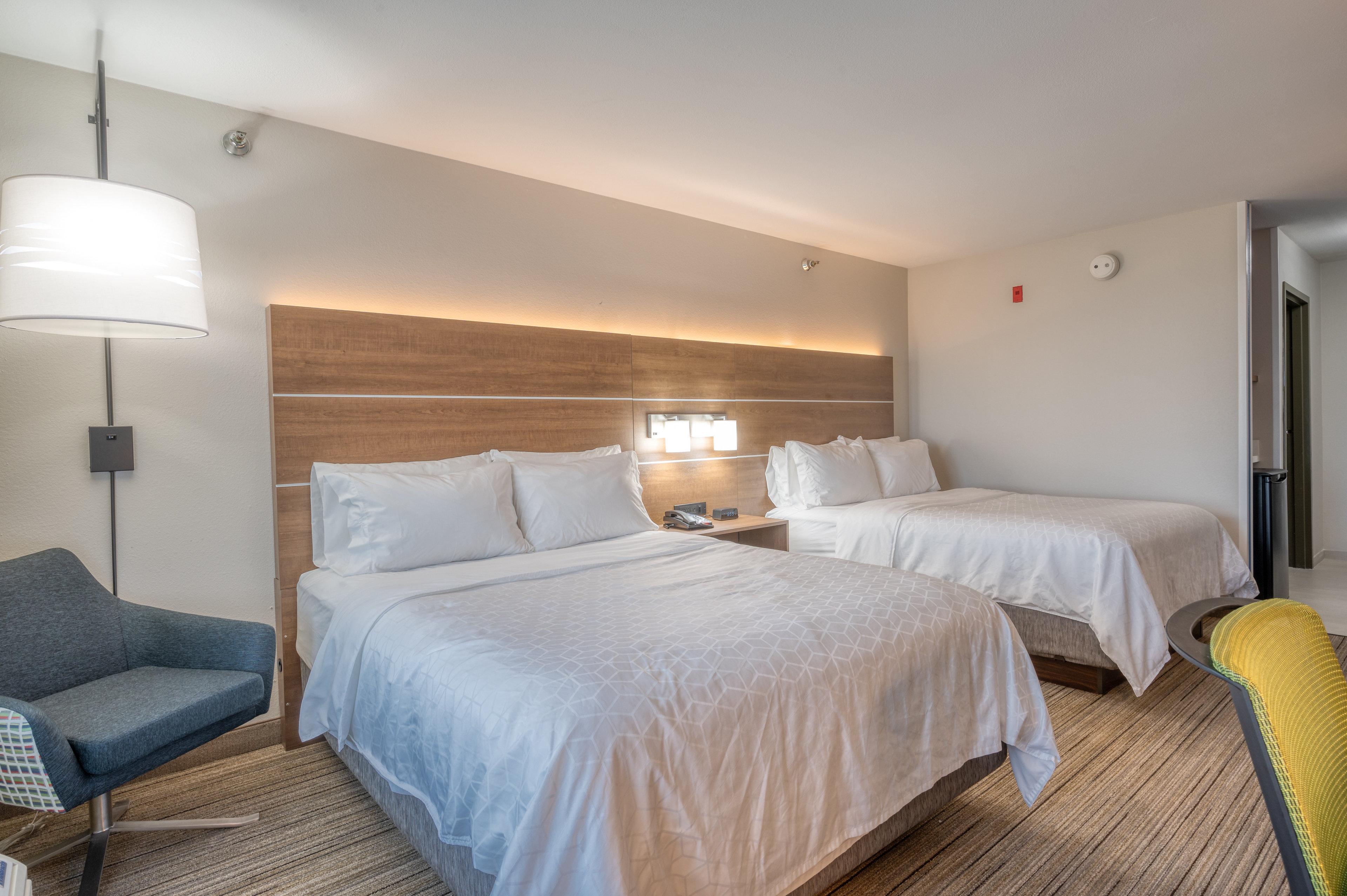 Holiday Inn Express Hotel & Suites Greenville By Ihg Exterior photo